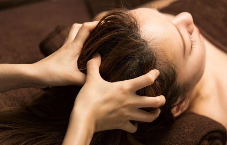 Xoa bóp bấm huyệt điều trị đau đầu, đau nửa đầu (Đầu thống)